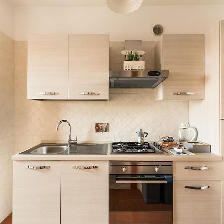 Giramondo Guest House Fiumicino Luaran gambar